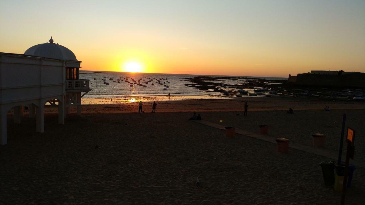 شقة La Caleta De Cadiz Wifi المظهر الخارجي الصورة