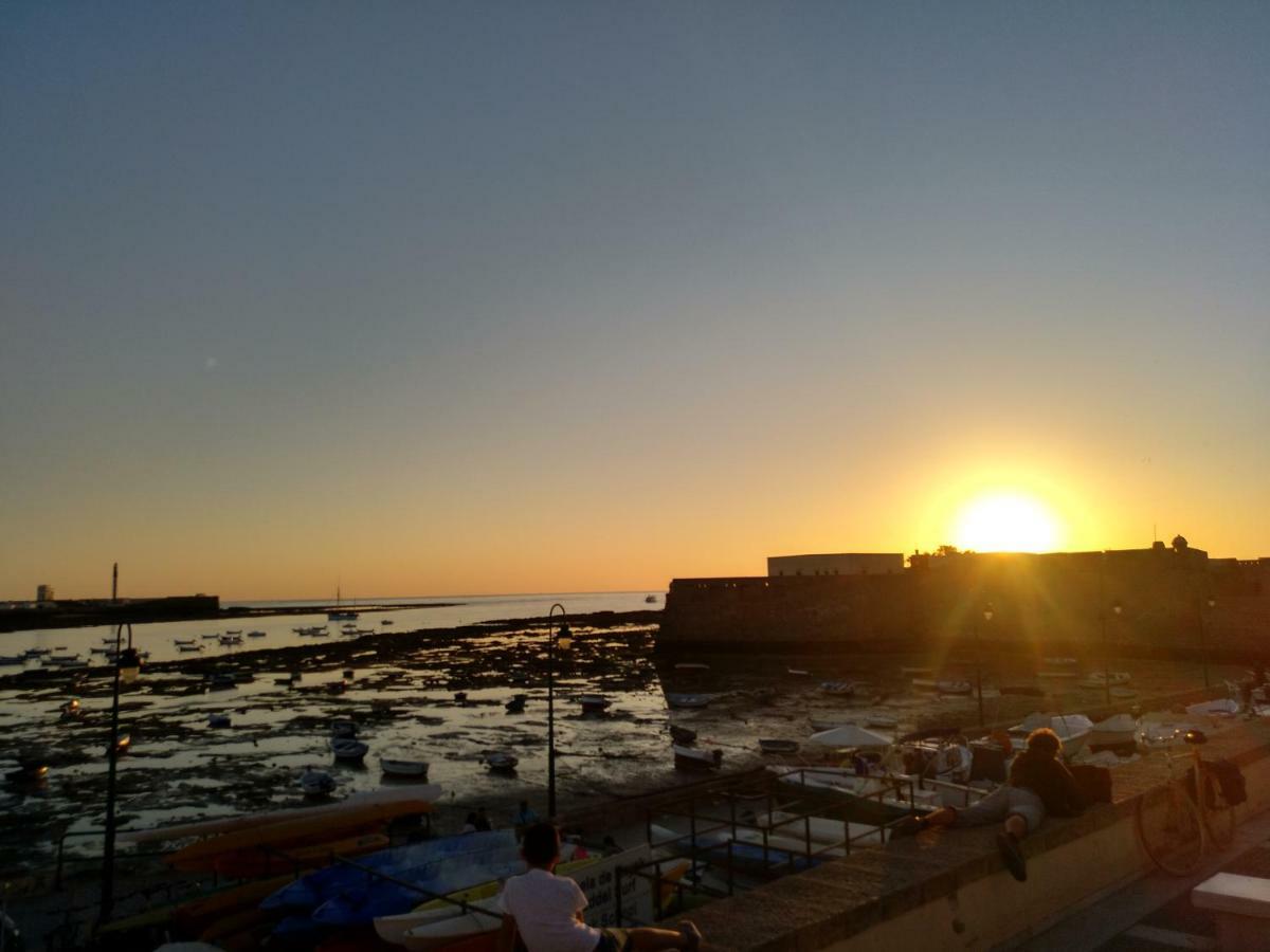 شقة La Caleta De Cadiz Wifi المظهر الخارجي الصورة